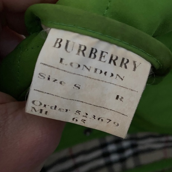 Authentic Burberry Quilted Jacket - Picture 7 of 7